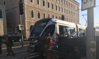 حادث ما بين القطار الخفيف وتراكتور في القدس